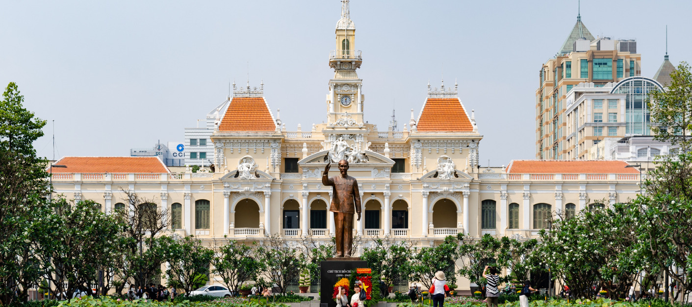 Da Nang – Morning flight to Ho Chi Minh city – Half day city tour
