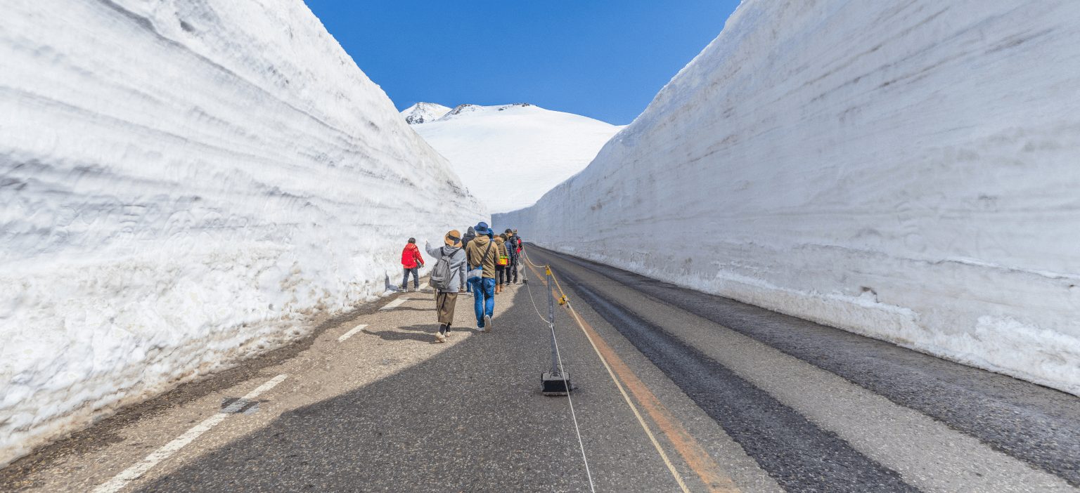 TATEYAMA KUROBE ALPINE ROUTE