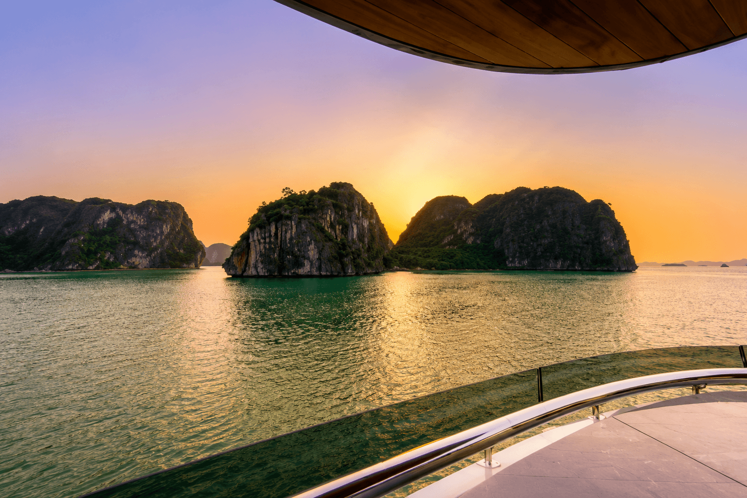 Hanoi – Ha Long Bay Cruise Experience (Shuttle Bus)
