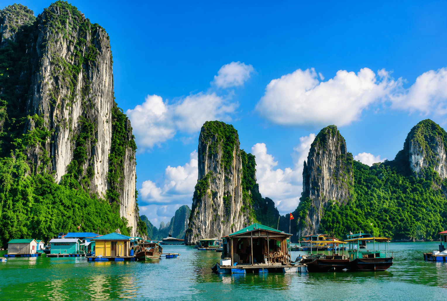 HA LONG BAY – HANOI – FLIGHT TO DA NANG - (FLIGHT NOT INCLUDED) (BRUNCH)