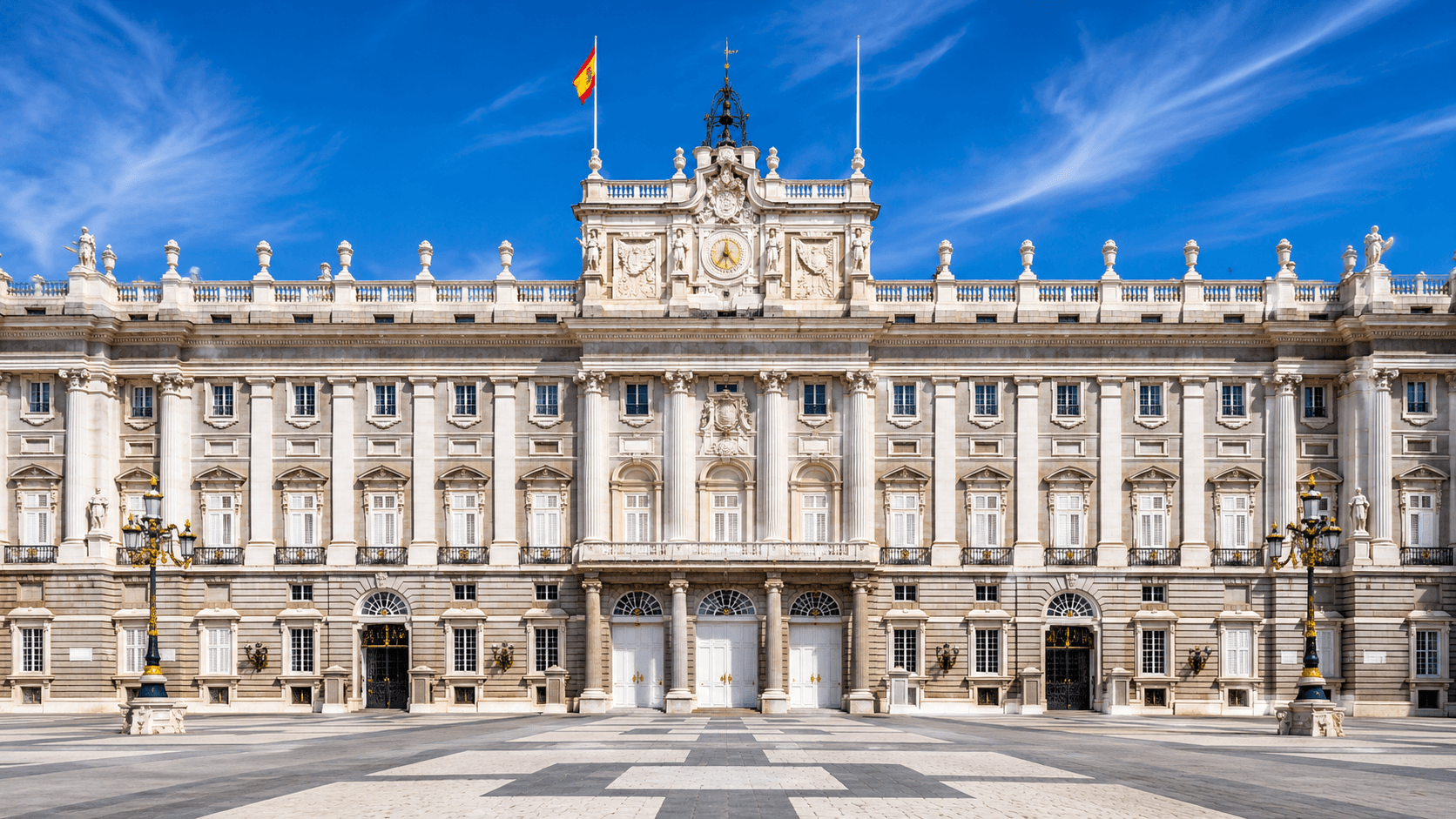 Madrid – Panoramic Bus Tour & Royal Palace