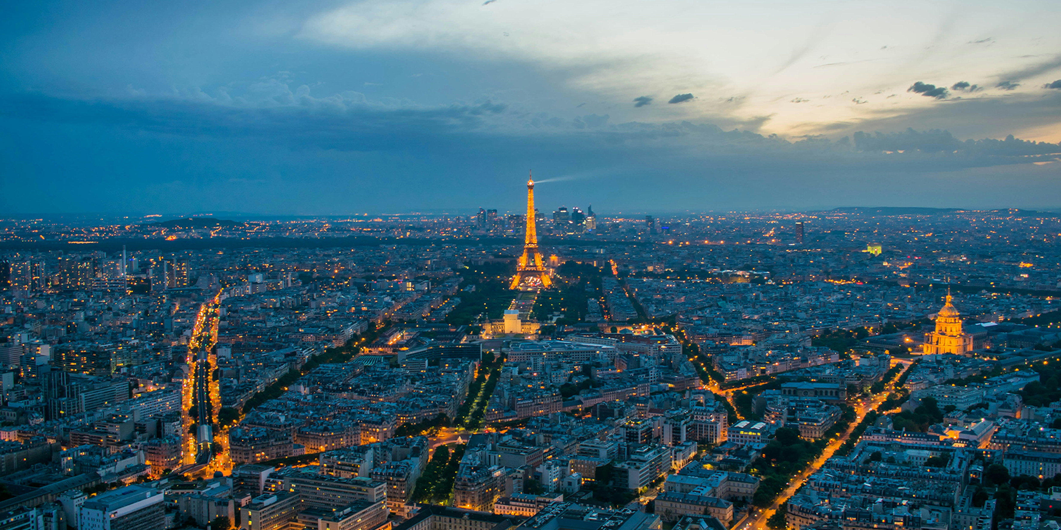 Paris City Tour + Eiffel Tower + Romantic Photoshoot