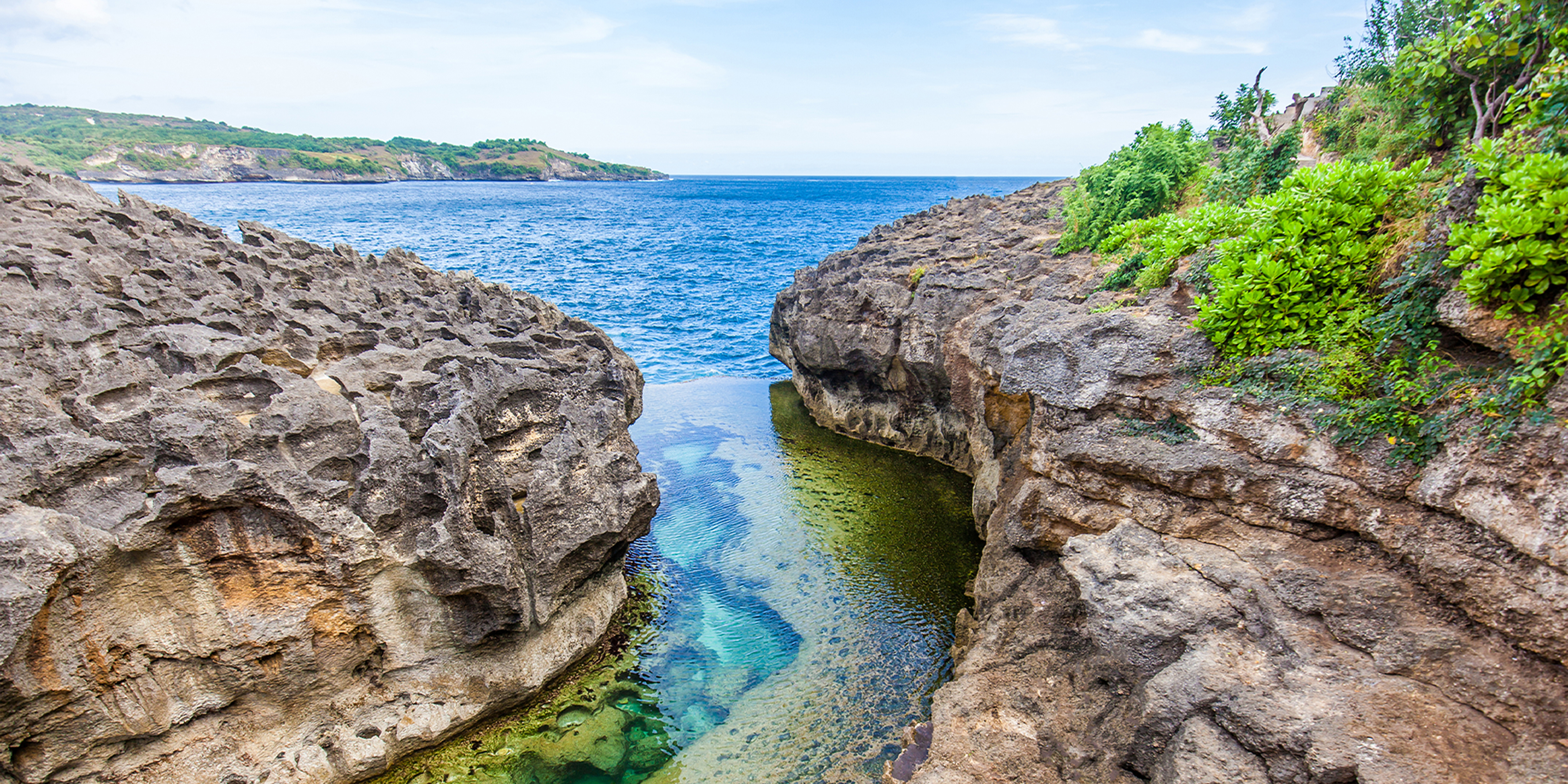 FULL DAY NUSA PENIDA TOUR INCLUDES: SIC WEST ISLAND TOUR + LUNCH