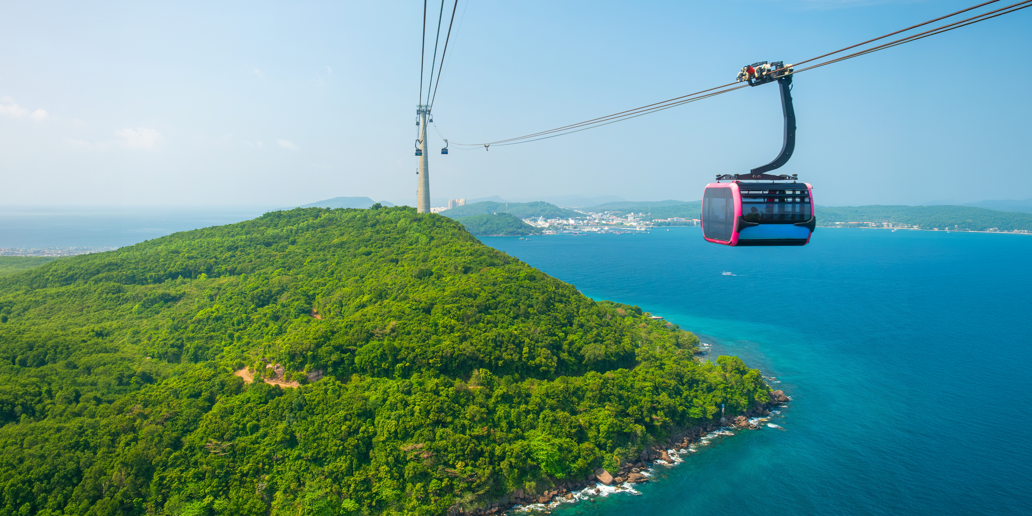 PHU QUOC – 4 ISLANDS EXPLORATION BY CANOE & CABLE CAR – SUNSET TOWN – KISS BRIDGE (B)