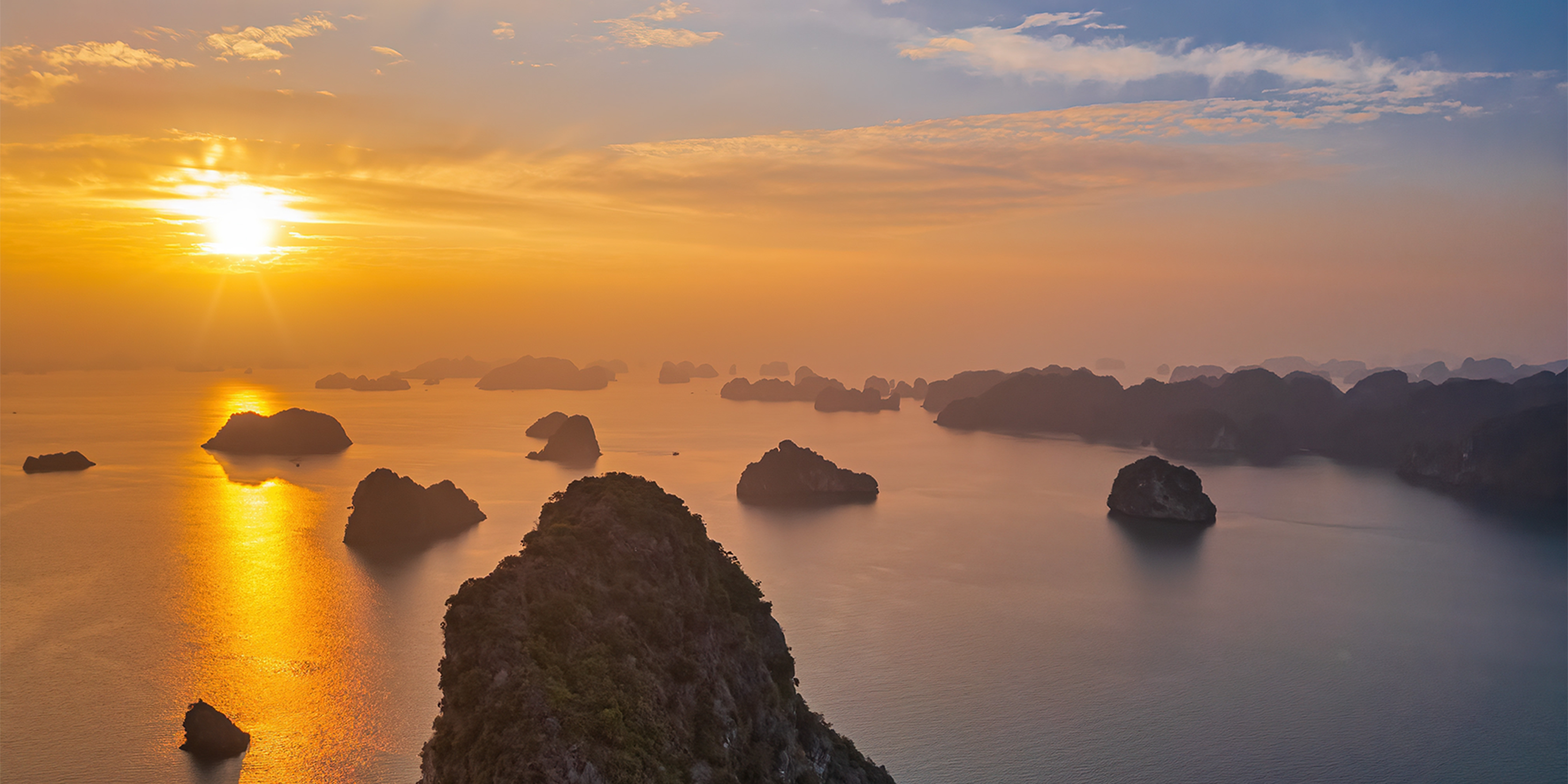 HALONG BAY HARBOR- HAN AIRPORT DROP OFF -ARRIVAL DANANG - PVT 